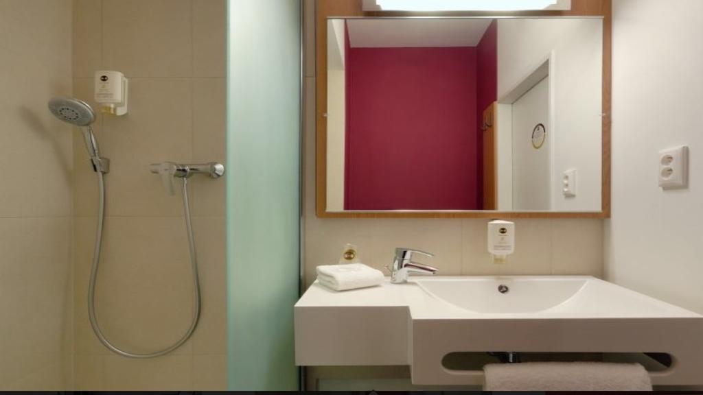 B&B Hotel Paris Romainville Noisy-Le-Sec Exteriér fotografie
